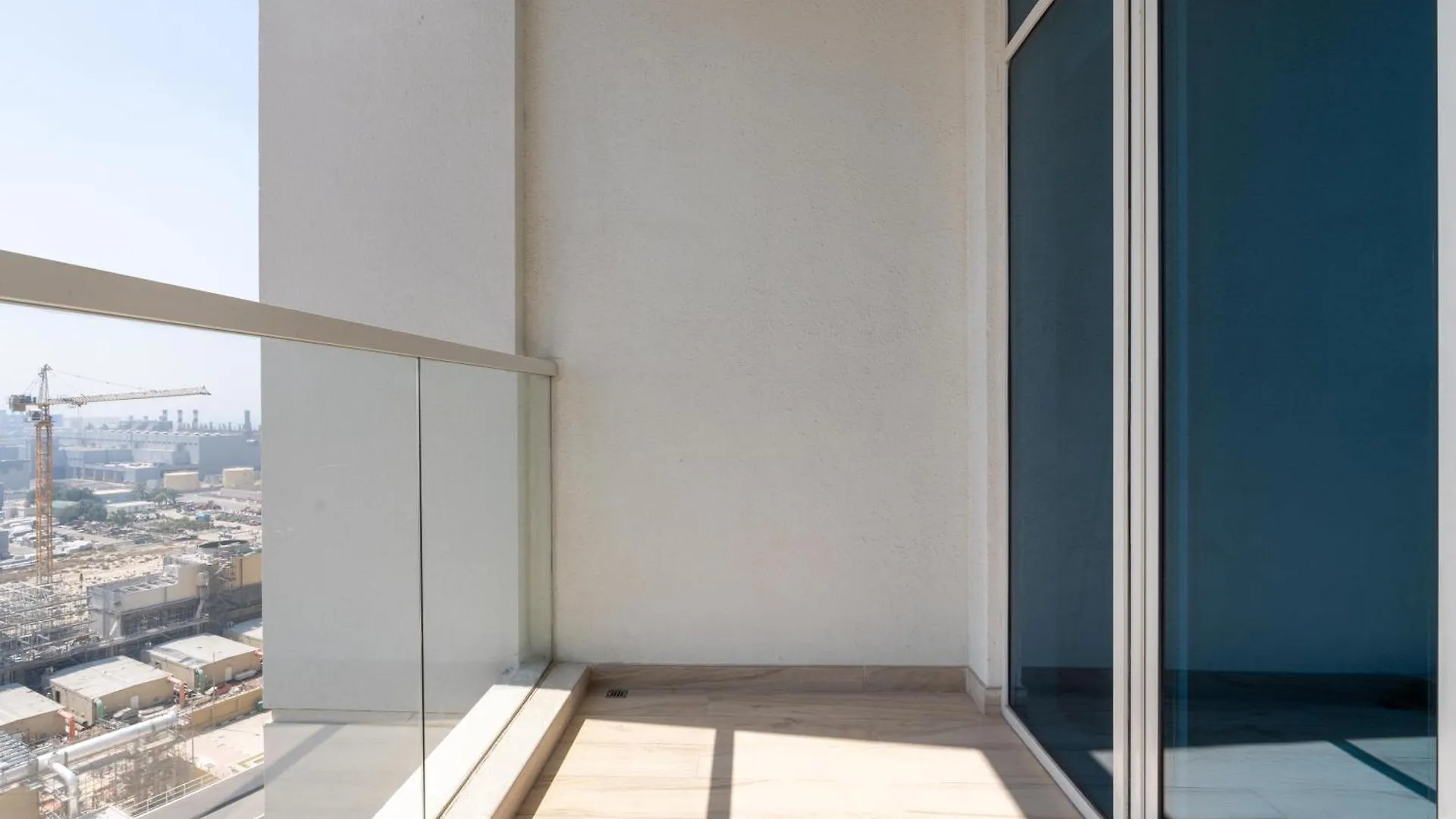 Brandnew Apt In Marina Center In New Building Dubaj Apartman